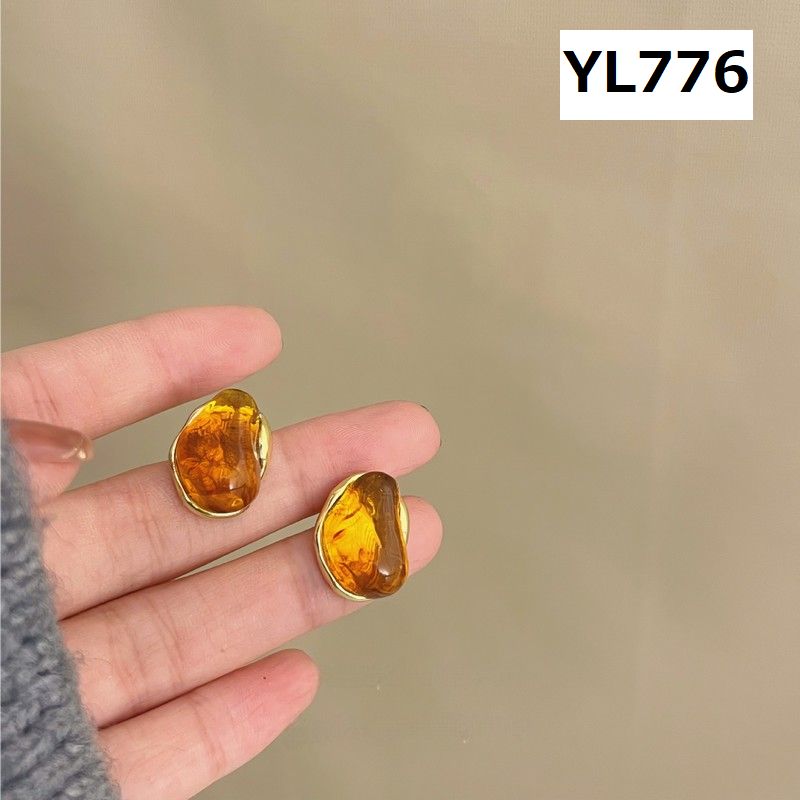 スタッドピアス アクセサリー 琥珀色 アンバーカラー レディース 女性用 商品画像4