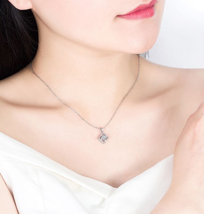 ペンダントトップ ペンダントヘッド チャーム アクセサリー レディース シルバーカラー 商品画像2