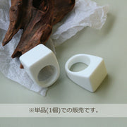 樹脂リング 単品 レディース アクセサリー 指輪 シンプル 無地 ワイド 太め 存在感 個性的 クリアカラー 透明 かわいい おしゃれ カジュアル ボリューム 大ぶり 女性 大人女子