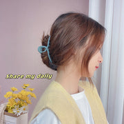 バンスクリップ レディース 女性 ヘアアクセサリー ファッション雑貨 小物 クロス 曲線 無地 オフホワイト ブラック べっ甲風 シンプル カジュアル 可愛い キュート プレゼント ギフト