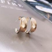 ピアス イヤリング レディース アクセサリー 女性用 金色 ゴールドカラー 可愛い おしゃれ シンプル リングピアス 記念日 誕生日 プレゼント 贈り物 ギフト ファッション小物