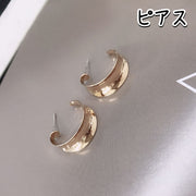 ピアス イヤリング レディース アクセサリー 女性用 金色 ゴールドカラー 可愛い おしゃれ シンプル リングピアス 記念日 誕生日 プレゼント 贈り物 ギフト ファッション小物