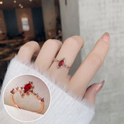 指輪 ファッションリング レディース アクセサリー ビジュー ラインストーン キラキラ 華奢 上品 シンプル カジュアル プレゼント ギフト 贈り物 お祝い 記念日 誕生日 デート 女子会 パーティー 入学 卒業 お呼ばれ お出かけ デイリー 普段使い かわいい おしゃれ フェミニン 小物 デザイン豊富 カラーストーン風 女性