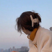 バンスクリップ ヘアクリップ レディース 女性 ヘアアクセサリー もこもこ ふさふさ 髪留め まとめ髪 髪飾り ヘアアレンジ