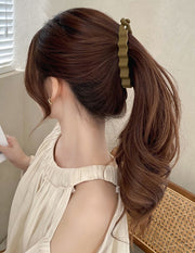 ヘアクリップ バナナクリップ ヘアピン レディース 女性 ヘアアクセサリー シンプル 可愛い カジュアル きれいめ ポニーテール まとめ髪 ヘアアレンジ