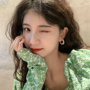 ピアス ハーフフープピアス レディース アクセサリー 上品 きれいめ 可愛い フェイクパール ハーフリング ビジュー プレゼント