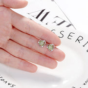 スタッドピアス アクセサリー レディース 女性用 ファッション小物 ストーン ラインストーン トライアングル 三角 丸 ラウンド 半円 おしゃれ かわいい 上品 エレガント プレゼント ギフト 誕生日 記念日