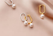 ピアス フープピアス レディース 女性 アクセサリー スクエア フェイクパール パール調 シンプル 上品 おしゃれ かわいい 普段使い お出かけ ギフト プレゼント 婦人用
