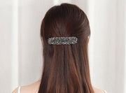 バレッタ ヘアアクセサリー レディース ビーズ キラキラ エレガント 上品 大ぶり 大きめ 大人可愛い 存在感 髪留め 髪飾り まとめ髪 ハーフアップ ヘアアレンジ かわいい おしゃれ 普段使い 女性 ギフト プレゼント 女の子 ガール 高見え 華やか 入学式 卒業式 結婚式 パーティー 2次会 ピンク ブルー 青 ベージュ グリーン レッド 緑 赤