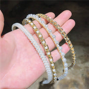カチューシャ レディース パール調 フェイクパール 華やか ヘッドアクセサリー 可愛い きれいめ 上品 キラキラ おしゃれ ゴールドカラー メタル チェーン ドレス フォーマル 普段使い 成人式 結婚式