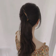ヘアクリップ バナナクリップ レディース 髪留め 髪飾り ヘアアレンジ まとめ髪 ねじれ 細め べっ甲柄 マット ツヤ感 シンプル おしゃれ オフィス 通勤 通学 女性用 婦人用 ファッション小物