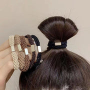 ヘアゴム 髪ゴム ツイスト編みデザイン ヘアアクセサリー レディース 女性用 髪留め まとめ髪 髪飾り シンプル おしゃれ かわいい アースカラー ブラック ブラウン 黒 茶色 ベージュ プレゼント ギフト