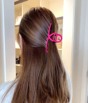 バンスクリップ ヘアクリップ レディース 大人 ヘアアクセサリー シンプル 大きめ しっかり クロス マットカラー 髪留め 髪飾り まとめ髪 ヘアアレンジ つや消し くすみカラー カジュアル おしゃれ お洒落 レトロ感 普段使い デイリー 女性 婦人 彼女 妻 友達 ギフト 贈り物 母の日 敬老の日 ホワイトデー