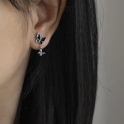 ピアス スタッドピアス 単品 レディース 女性 婦人 アクセサリー 耳飾り 蝶 バタフライ フェミニン キュート 大人女子 上品 きれいめ シンプル オフィス 可愛い 小ぶり ブラック シルバーカラー