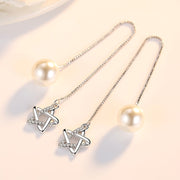 アメリカンピアス チェーン ロング レディース アクセサリー ラインストーン フェイクパール 星 スター 上品 エレガント 揺れる 存在感 カジュアル プレゼント ギフト 贈り物 お祝い 記念日 誕生日 デート 女子会 パーティー お呼ばれ お出かけ 普段使い デイリー キラキラ 雑貨 ファッション小物 かわいい おしゃれ きれいめ フェミニン 彼女 女性 五芒星 シルバーカラー