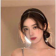 カチューシャ レディース 女性用 ヘアアクセサリー 髪飾り ヘアアレンジ チェーン付き 蝶 チョウ フェイクパール 華奢 揺れる ゴールドカラー シルバーカラー かわいい おしゃれ 大人可愛い 華やか 普段使い イベント