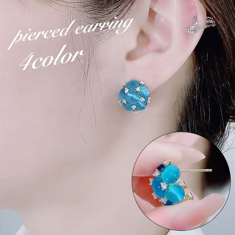 ピアス スタッドピアス レディース 女性 アクセサリー 小ぶり 小さめ フラワー お花 ラインストーン お洒落 おしゃれ かわいい 普段使い デイリー お出かけ 耳飾り ギフト プレゼント 婦人用