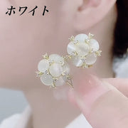 ピアス スタッドピアス レディース 女性 アクセサリー 小ぶり 小さめ フラワー お花 ラインストーン お洒落 おしゃれ かわいい 普段使い デイリー お出かけ 耳飾り ギフト プレゼント 婦人用