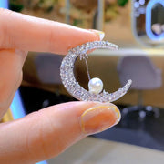 ブローチ レディース 女性 アクセサリー ファッション雑貨 三日月 星 ムーン スター ラインストーン フェイクパール シルバーカラー ゴールドカラー キラキラ フェミニン 華やか 可愛い キュート おしゃれ プレゼント ギフト