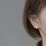 ピアス フープピアス リングピアス レディース 女性 アクセサリー 小ぶり 小さめ フラワー お花 おしゃれ 可愛い ファッション小物