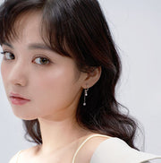 ピアス レディース かわいい 揺れる おしゃれ 両耳 スタッドピアス きらきら 耳飾り アクセサリー 結婚式 入学式 シンプル