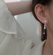 ピアス レディース アクセサリー 2way 女性 婦人 耳飾り 両耳用 ラインストーン キラキラ 揺れる ゆらゆら フォーマル チェーン 可愛い おしゃれ ファッション小物