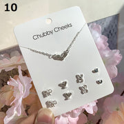 ピアス×4ペア ネックレス×1点 合計5点セット レディース アクセサリー ペンダント チェーン ラインストーン パール風 華奢
