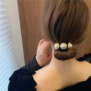 お団子メーカー ヘアワイヤー レディース ヘアアクセサリー フラワー お花 フェイクパール シニヨンヘアー まとめ髪 簡単 おしゃれ かわいい 巻くだけ 便利 飾り付き 髪飾り
