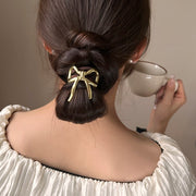 ヘアゴム 髪ゴム レディース 女性 ヘアアクセサリー ファッション雑貨 リボン 飾り付き メタリック 無地 シルバーカラー ゴールドカラー フェミニン ガーリー 可愛い キュート おしゃれ シック ライトフォーマル
