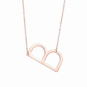 ネックレス ペンダント イニシャル アルファベット レディース メンズ ステンレス チェーン アズキチェーン アクセサリー プリンセスネックレス おしゃれ お洒落 シンプル 普段使い デイリー 大人 カップル お揃い ペアルック 女性 婦人 男性 紳士 彼女 妻 彼氏 夫 友達 プレゼント ギフト 贈り物 誕生日 記念日 母の日 父の日 敬老の日 クリスマス ホワイトデー
