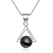 ペンダントトップ ペンダントヘッド レディース アクセサリー プレゼント 誕生日 シンプル 小さめ ブラック ストーン ボール 三角 トライアングル 小ぶり 華奢 天然石風 宝石風 シルバーカラー 普段使い お呼ばれ お出かけ 上品 おしゃれ 女性 彼女 妻 嫁 大人女子 婦人 ガールズ ギフト 贈り物 記念日 母の日
