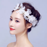 ヘッドドレス ヘアアクセサリー ブライダル 髪飾り レディース 女性 フェイクパール ラインストーン お花 フラワーモチーフ 上品 華やか 高見え 存在感 エレガント 大人可愛い キュート フォーマル 結婚式 お呼ばれ パーティー かわいい おしゃれ