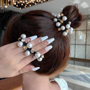 ヘアゴム シュシュ ヘアアクセサリー 髪飾り 髪留め レディース 女性 アクセサリー ラインストーン フェイクパール 編みデザイン ヘアリング ファッション小物 まとめ髪 ヘアアレンジ かわいい キュート おしゃれ きれいめ お出かけ 通勤 ギフト プレゼント 茶 黒