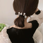 ヘアゴム シュシュ ヘアアクセサリー 髪飾り 髪留め レディース 女性 アクセサリー ラインストーン フェイクパール 編みデザイン ヘアリング ファッション小物 まとめ髪 ヘアアレンジ かわいい キュート おしゃれ きれいめ お出かけ 通勤 ギフト プレゼント 茶 黒