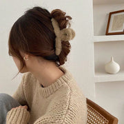 ヘアクリップ バンスクリップ ワニクリップ レディース ヘアアクセサリー 髪飾り 髪留め まとめ髪 ヘアアレンジ カジュアル フェイクファー 大きめ デイリー 普段使い お出かけ かわいい おしゃれ ふわふわ もこもこ 髪かざり 髪どめ ファッション小物 雑貨 女性 婦人 ブラック オフホワイト ブルー イエロー グリーン ピンク レッド ブラウン パープル