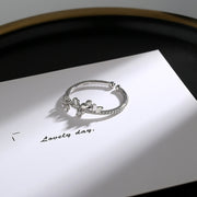 オープンリング 指輪 リング アクセサリー レディース 女性 婦人 サイズ調整可 猫 ネコ 花 フラワー かわいい おしゃれ ファッション小物 ギフト プレゼント 贈り物