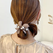 ヘアゴム 髪ゴム 髪留め レディース 女性用 ヘアアクセサリー パール調 ラインストーン 花びら キラキラ おしゃれ 可愛い 華やか 上品 きれいめ ヘアアレンジ まとめ髪 髪飾り 普段使い おでかけ 通勤