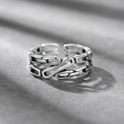 指輪 オープンリング アクセサリー 男女兼用 ユニセックス シルバーカラー サイズ調整可能 開口 レトロ風 おしゃれ ギフト 記念日 誕生日 プレゼント 贈り物 ファッション小物 レディース メンズ 女性用 男性用