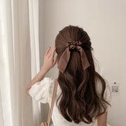 シュシュ ヘアゴム 髪ゴム レディース 女性用 ヘアアクセサリー 髪飾り 髪留め リボン サテン調 光沢感 大きめ ひらひら まとめ髪 ヘアアレンジ お出かけ おしゃれ かわいい