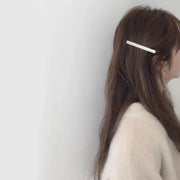 ヘアクリップ 2色セット レディース 女性 女の子 ヘアアクセサリー 髪留め 髪飾り くちばしクリップ マーブル柄 べっ甲風 光沢 ヘアアレンジ かわいい ガーリー キュート お出かけ おしゃれ