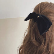 シュシュ リボンシュシュ ヘアゴム ヘアアクセサリー 髪ゴム レディース ベロア調 まとめ髪 髪飾り 髪留め ヘアアレンジ おしゃれ かわいい フェミニン ガーリー キュート シック 大人可愛い きれいめ 女性用 婦人用