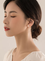 ピアス 両耳用 スタッドピアス アクセサリー レディース 女性 華奢 花 フラワー シンプル おしゃれ かわいい ファッション雑貨 プレゼント