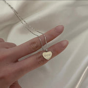 ネックレス ペンダント レディース アクセサリー 首飾り ハート シルバーカラー シンプル 可愛い おしゃれ 服飾小物 女性用 婦人用 彼女 誕生日 記念日 プレゼント 贈り物 ギフト 外出 お出掛け 普段使い デイリー