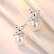 ピアス スタッドピアス アクセサリー レディース ラインストーン フェイクパール シルバーカラー 銀色 キラキラ かわいい おしゃれ ギフト 記念日 誕生日 プレゼント 贈り物 ファッション小物 女性用