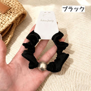 シュシュ 2個セット ヘアゴム レディース 女性 ヘアアクセサリー 髪飾り まとめ髪 ヘアアレンジ フリル パール風 アクセント かわいい シンプル カジュアル おしゃれ