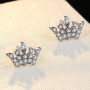スタッドピアス アクセサリー レディース 女性用 ファッション小物 ラインストーン 王冠 クラウン おしゃれ かわいい 小ぶり エレガント 上品 プレゼント ギフト 誕生日 記念日 デイリー お出かけ