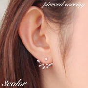 ピアス スタッドピアス バックキャッチピアス レディース 女性 アクセサリー ラインストーン キラキラ リーフ 葉 お洒落 おしゃれ かわいい 普段使い デイリー お出かけ 耳飾り ギフト プレゼント 婦人用
