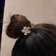 ヘアゴム 髪ゴム 3連 ヘアアクセサリー レディース 女性 髪留め 髪飾り ヘアアレンジ まとめ髪 フラワー お花 シンプル かわいい おしゃれ ファッション小物