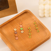 ピアス フックピアス レディース アクセサリー 女性用 ゴールドカラー お花 揺れる ゆらゆら 可愛い おしゃれ 記念日 誕生日 プレゼント 贈り物 ギフト ファッション小物