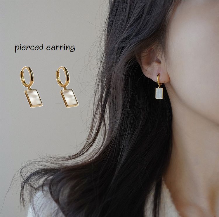 ピアス レディース 女性 アクセサリー 中折れピアス ゴールドカラー スクエア 四角 シンプル かわいい おしゃれ お出かけ オフィス きれいめ カジュアル